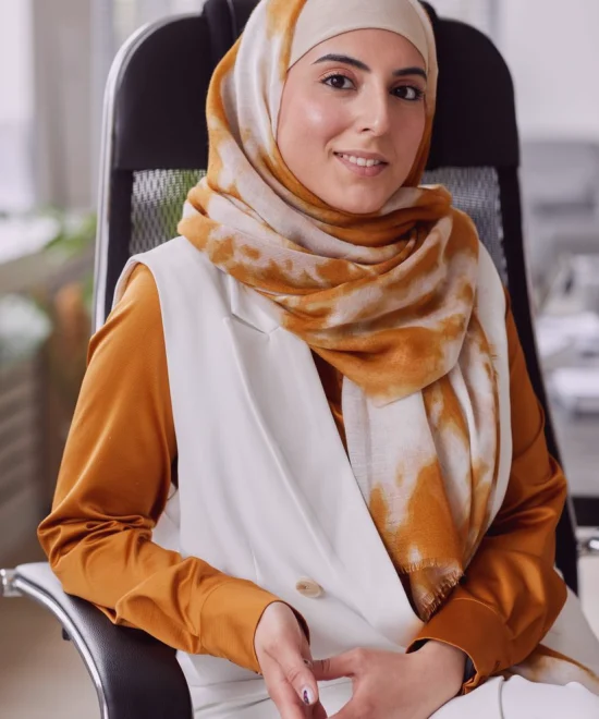 Helen Marlowe, Managing Director