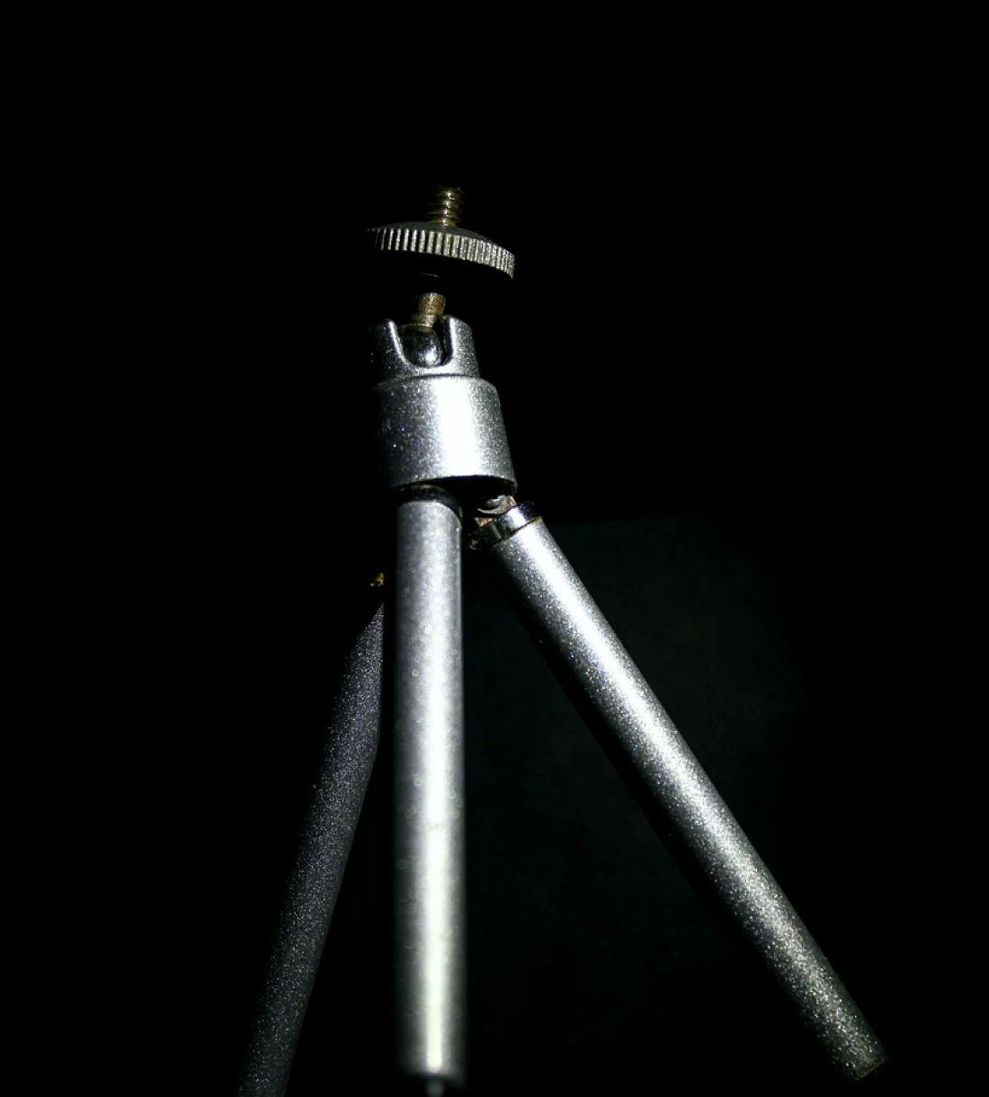 Compact Kit or Full Rig: Choosing How a Lone Reporter Works